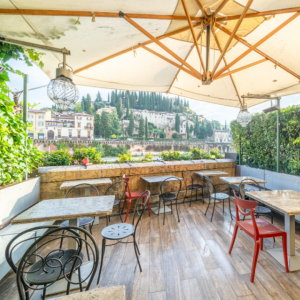 TERRAZZA BAR AL PONTE - I MIGLIORI ROOFTOP BAR DI VERONA