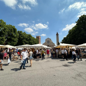 MERCATINO DELL’ANTIQUARIATO IN PIAZZA SAN ZENO